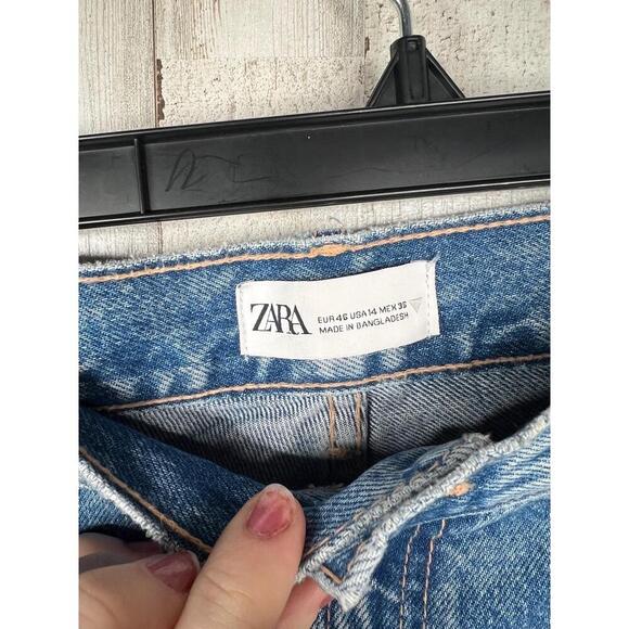 Zara Medium Light Wash Zip Fly Five Pocket Straight Leg Jeans EU 46 USA 14 - Picture 6 of 13